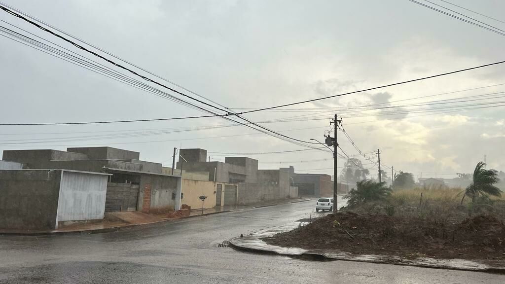 Imagem de compartilhamento para o artigo Meteorologia prevê segunda-feira chuvosa em Costa Rica e região da MS Todo dia